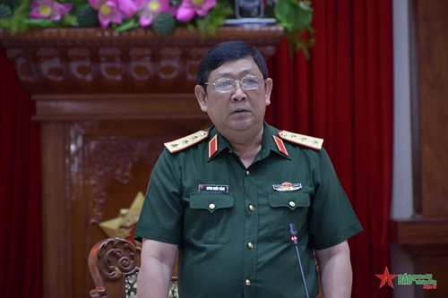Thượng tướng Huỳnh Chiến Thắng kiểm tra kết quả thực hiện Nghị định số 21 của Chính phủ tại Tiền Giang